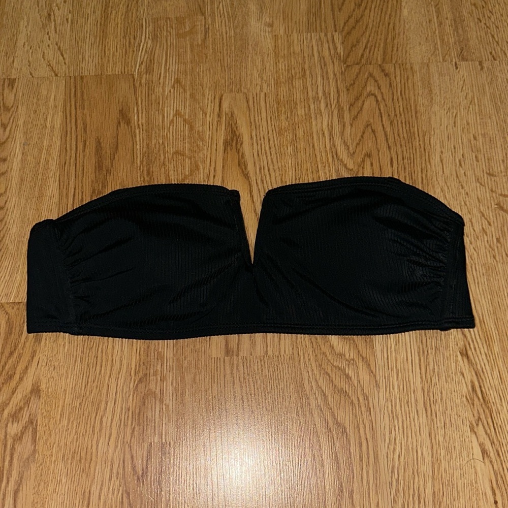 NWOT XHILARATION BATHING SUIT TOP